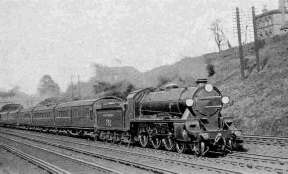 Down Bournemouth Express passing Clapham Cutting