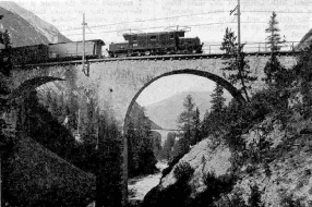 The Engadine Express ascending the spirals in the Aibula Valley