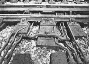 A side view of the movable diamond crossings at Old Oak Common