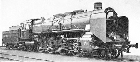 COMPOUND 2-8-2 EXPRESS ENGINE, PRUSSIAN STATE RAILWAYS