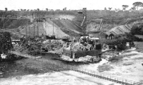 BUILDING THE JINJA BRIDGE for rail and road across the Nile